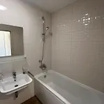 Апартаменти Dora With Terrace And Parking Подгориця