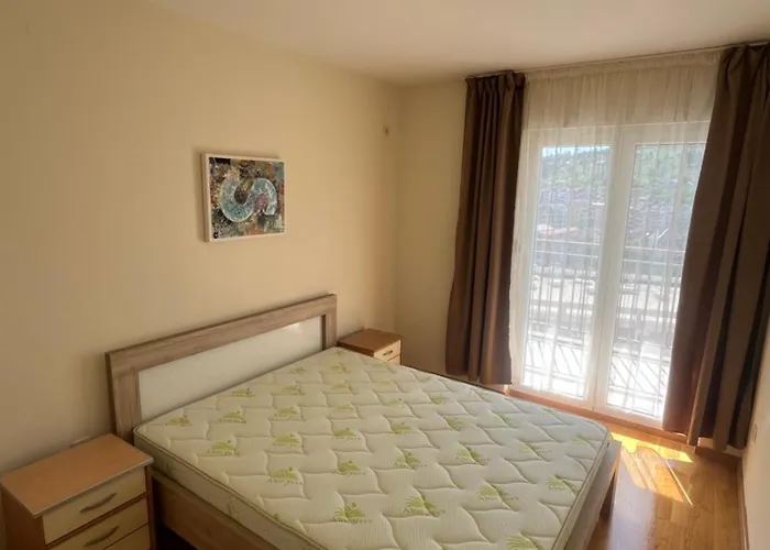 Dora With Terrace And Parking