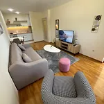 Apartament Dora With Terrace And Parking *