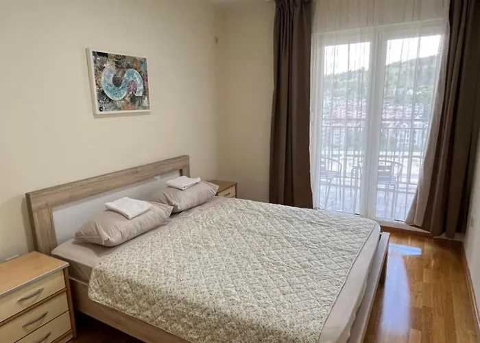 Dora With Terrace And Parking * Podgorica