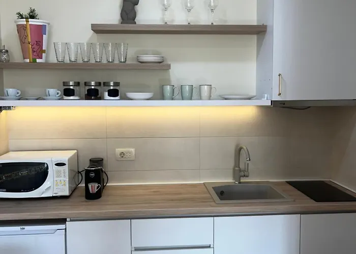 Appartement Dora With Terrace And Parking